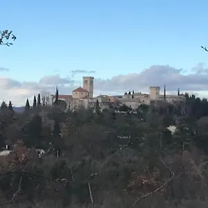 Hébergement de vacances Maison Avec Piscine Au Calme, Puygiron